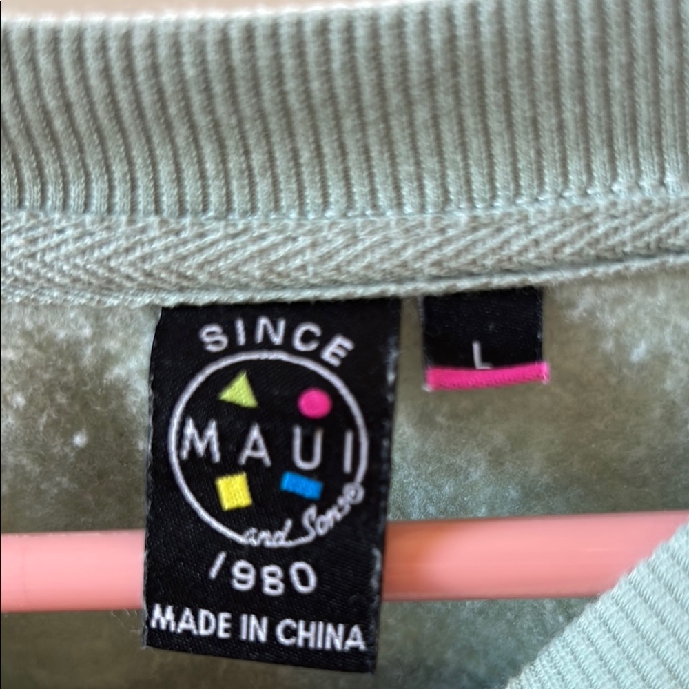 Maui and Sons Men's Green Sweater - Picture 3 of 4